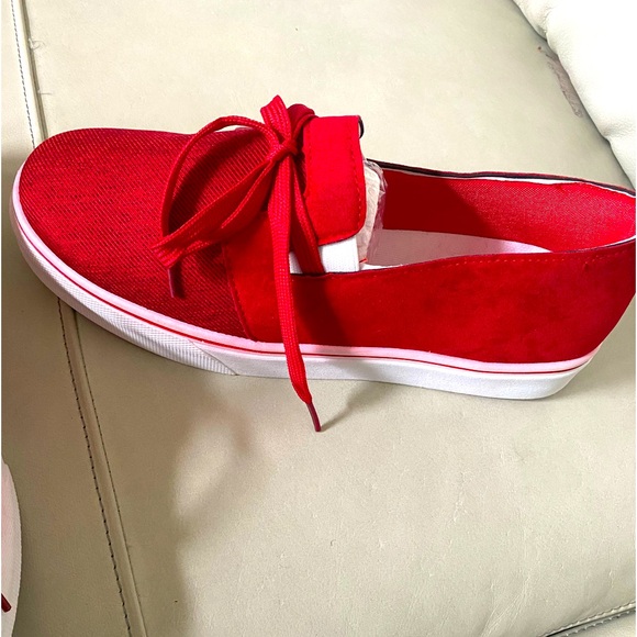 Shoes - Gym shoes
